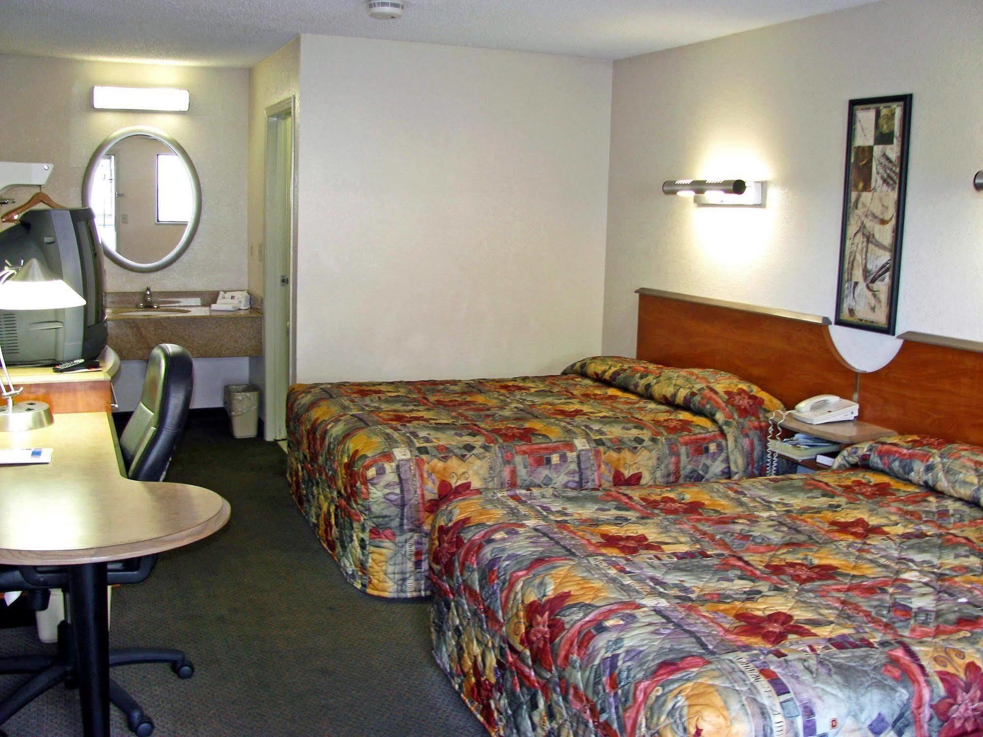 Motel 6-Dayton, Oh - Englewood Экстерьер фото